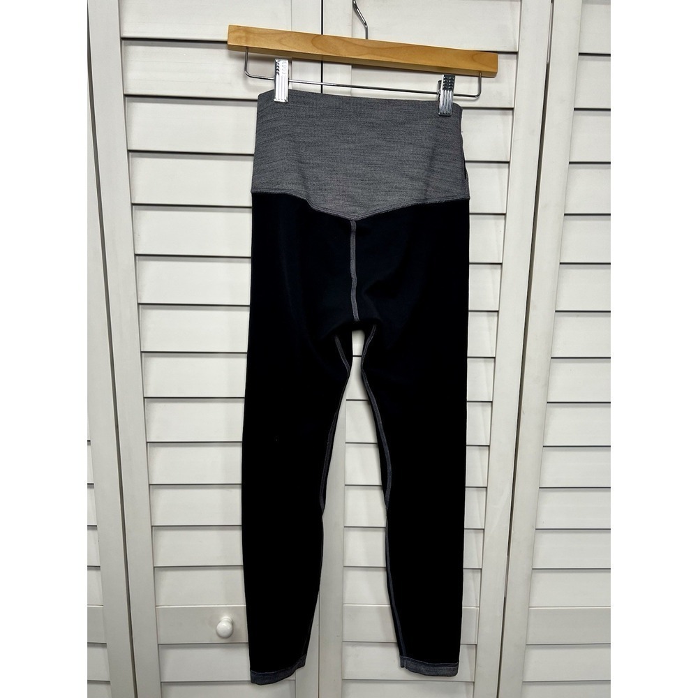 Lululemon Reversible Full Length Leggings Pants Women's Size 4 Gray & Black - Picture 9 of 9